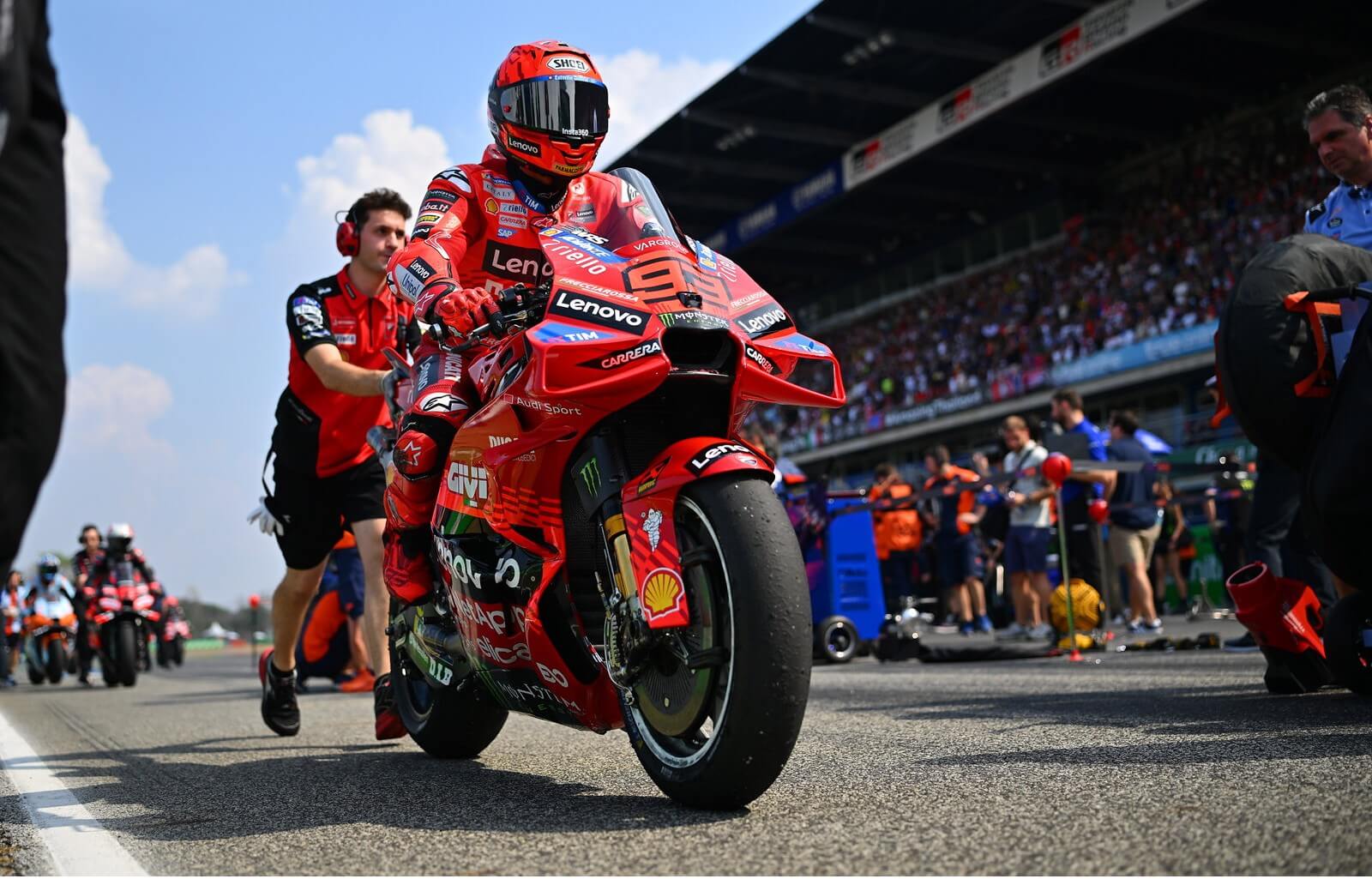 Mengapa Sulit Meniru Marc Marquez? Marco Rigamonti Ungkap Rahasia Dominasi Ducati 2025
