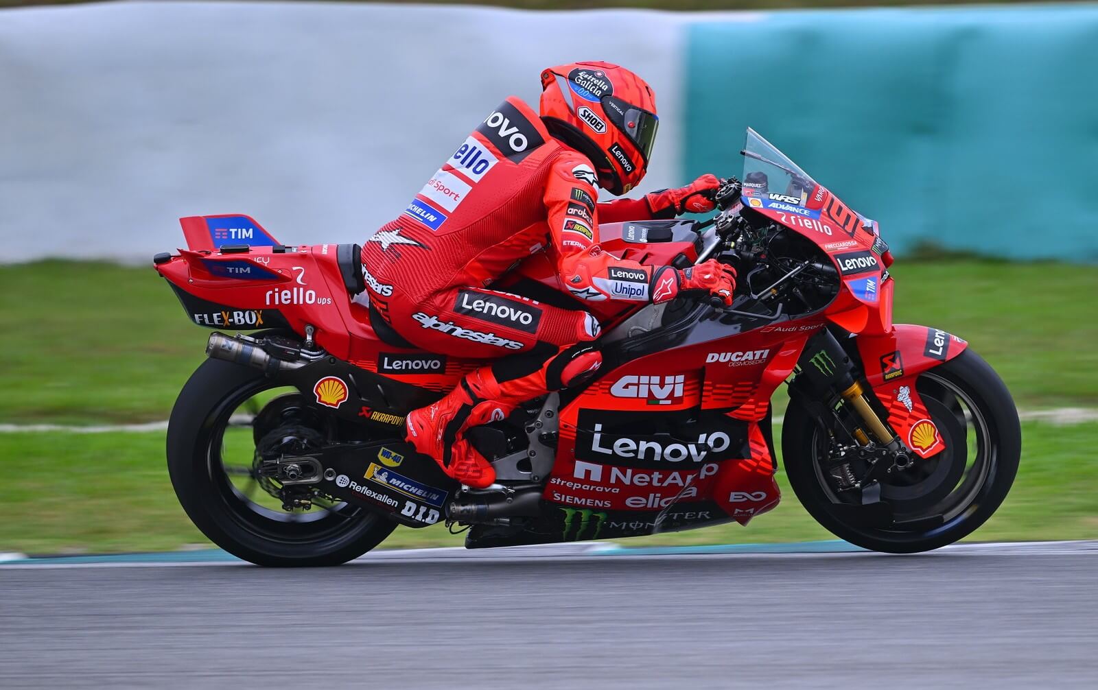 Berita MOTOGP: Hasil Sprint Race MotoGP Italia 2025: Marc Marquez Juara, Drama Crash Hiasi Balapan