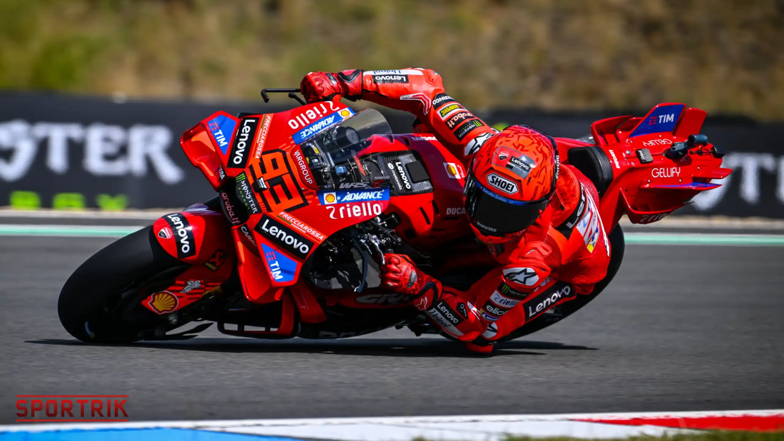 Marquez Menang Sprint MotoGP Brno dengan Kontroversi