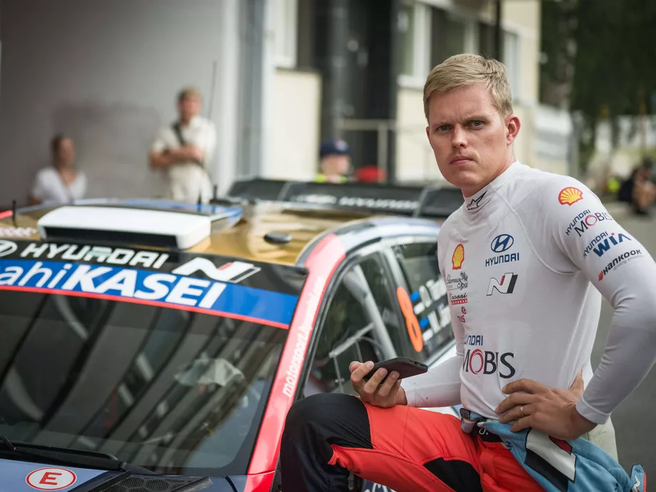 Ott Tänak Terima Penalti Berat di Rally Finland 2025
